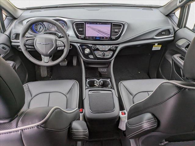 new 2025 Chrysler Pacifica car, priced at $45,741