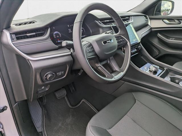 new 2025 Jeep Grand Cherokee car, priced at $34,741