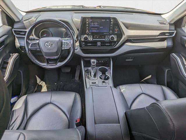 used 2020 Toyota Highlander car, priced at $24,998