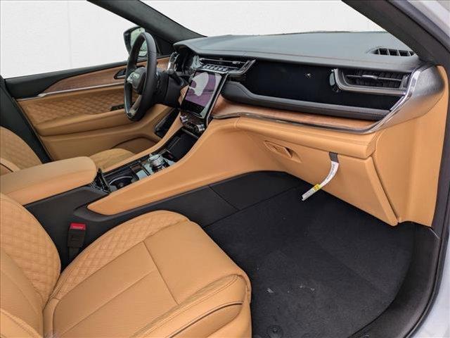 new 2025 Jeep Grand Cherokee car, priced at $55,741