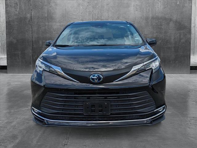 used 2023 Toyota Sienna car, priced at $38,991