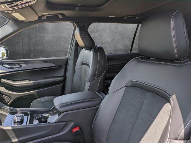 new 2025 Jeep Grand Cherokee L car, priced at $37,991