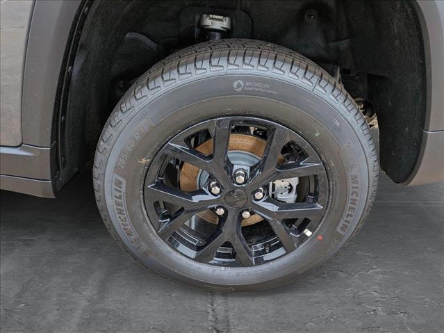 new 2025 Jeep Grand Cherokee car, priced at $40,991