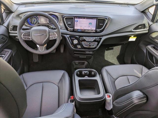 new 2025 Chrysler Pacifica car, priced at $37,741