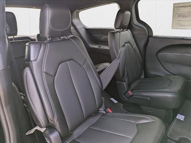 new 2025 Chrysler Pacifica car, priced at $37,741