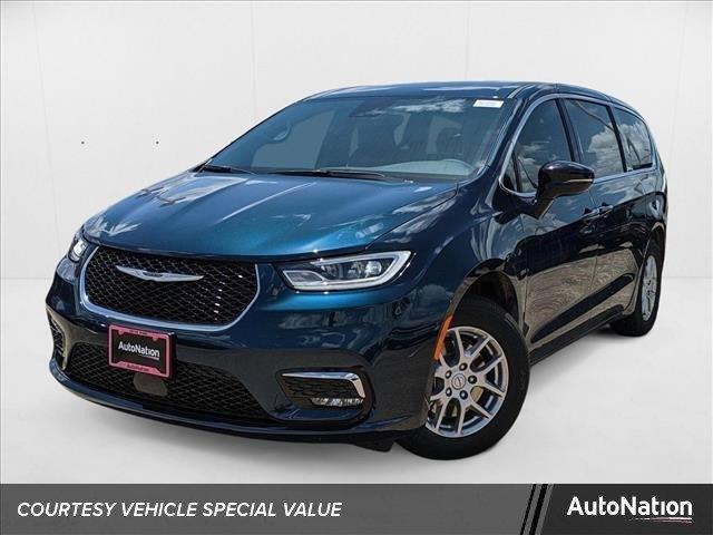 new 2025 Chrysler Pacifica car, priced at $37,741