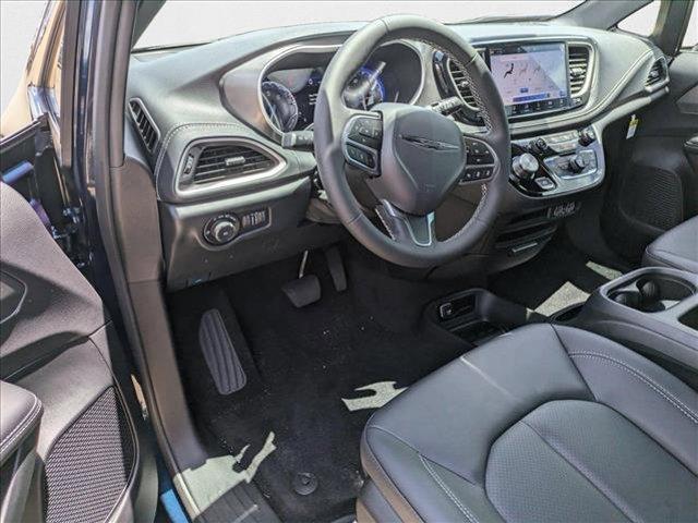 new 2025 Chrysler Pacifica car, priced at $37,741