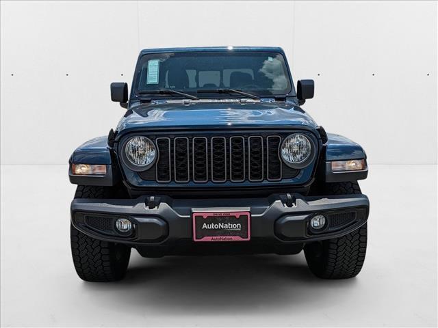 new 2025 Jeep Gladiator car, priced at $36,741