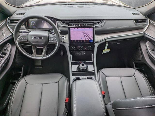 new 2025 Jeep Grand Cherokee car, priced at $43,991