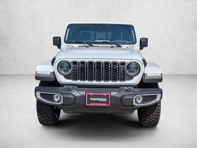 new 2025 Jeep Gladiator car, priced at $42,822