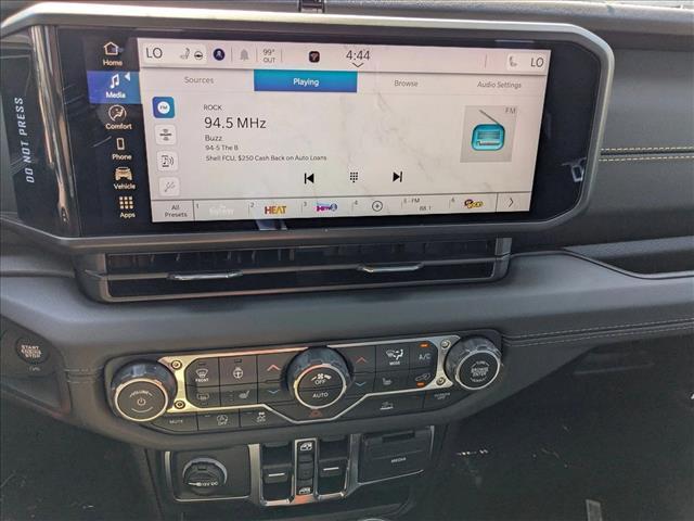 new 2025 Jeep Gladiator car, priced at $42,822