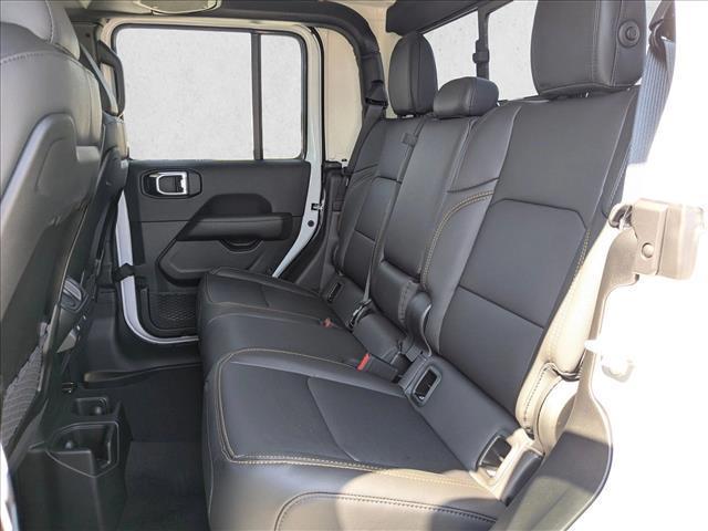 new 2025 Jeep Gladiator car, priced at $42,822