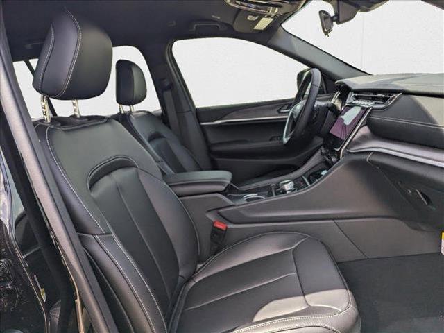 new 2025 Jeep Grand Cherokee L car, priced at $40,367