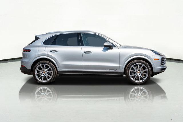 used 2022 Porsche Cayenne car, priced at $72,998