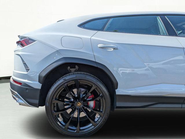 used 2022 Lamborghini Urus car, priced at $232,998