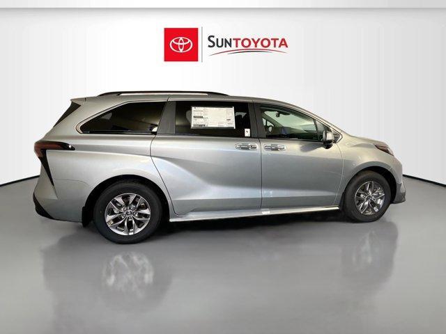 new 2025 Toyota Sienna car