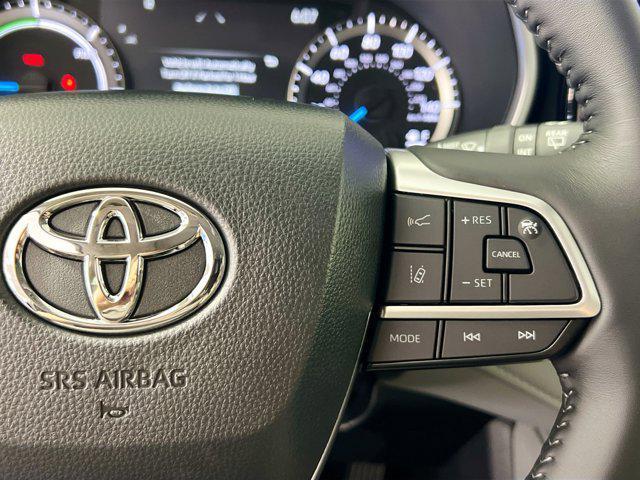 new 2025 Toyota Highlander Hybrid car, priced at $49,883