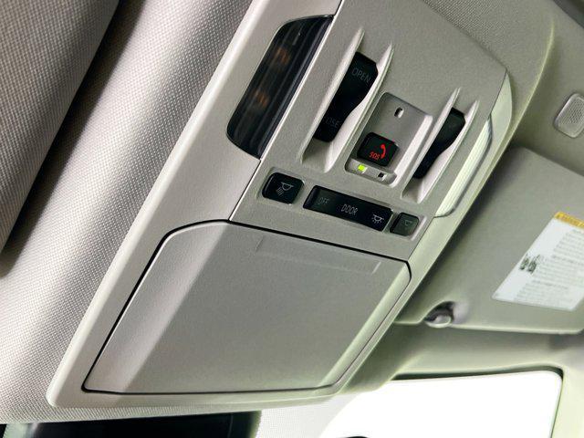 new 2025 Toyota Highlander Hybrid car, priced at $49,883
