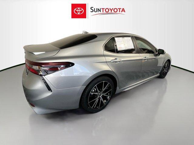 used 2022 Toyota Camry Hybrid car, priced at $27,431