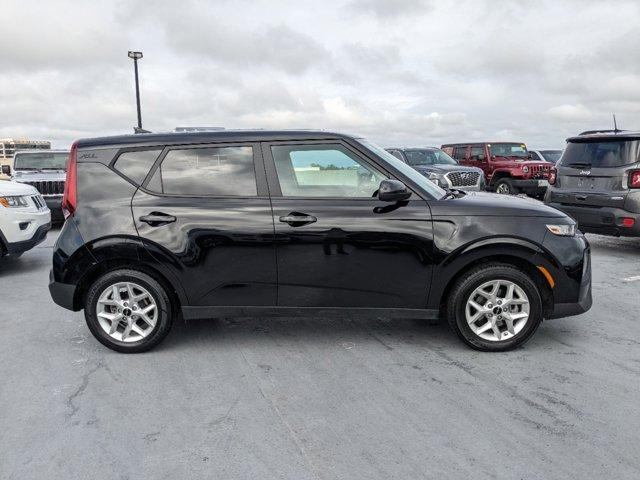 used 2022 Kia Soul car, priced at $15,712