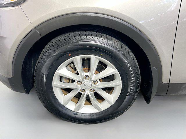 used 2018 Kia Sorento car, priced at $9,990