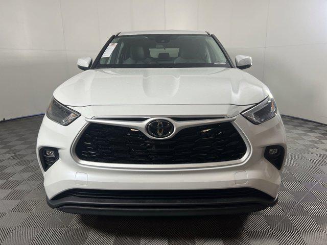 used 2024 Toyota Highlander car, priced at $38,649