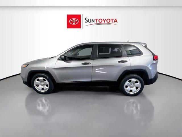 used 2016 Jeep Cherokee car, priced at $11,988