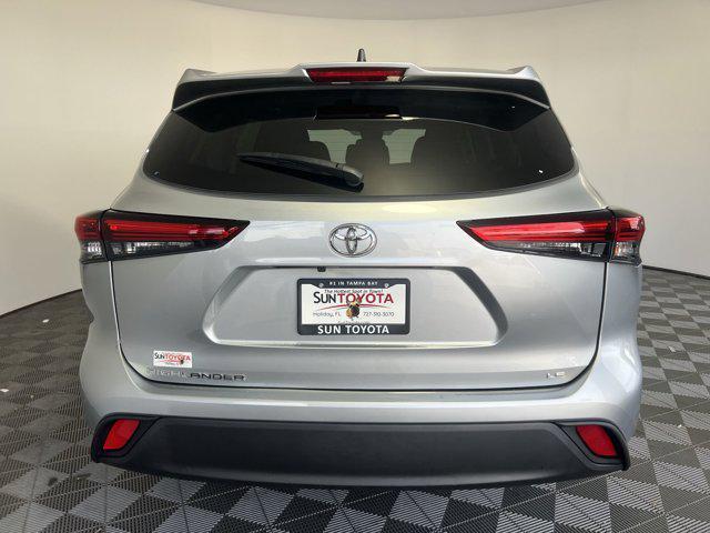 used 2023 Toyota Highlander car, priced at $35,940