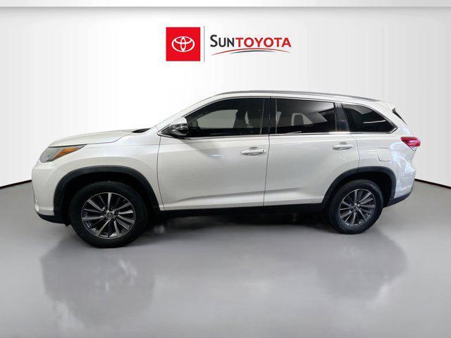 used 2019 Toyota Highlander car, priced at $21,410