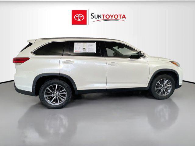 used 2019 Toyota Highlander car, priced at $21,410