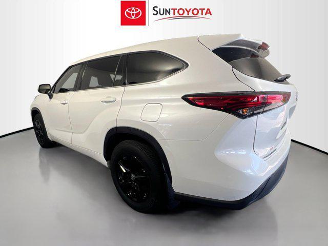 used 2021 Toyota Highlander car, priced at $28,129