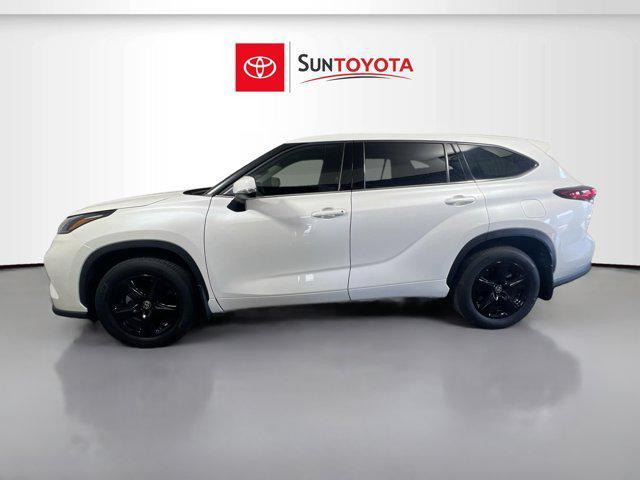 used 2021 Toyota Highlander car, priced at $28,129