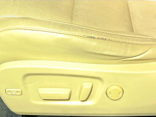 used 2016 Toyota Highlander car, priced at $22,975