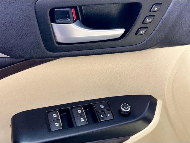 used 2016 Toyota Highlander car, priced at $22,975