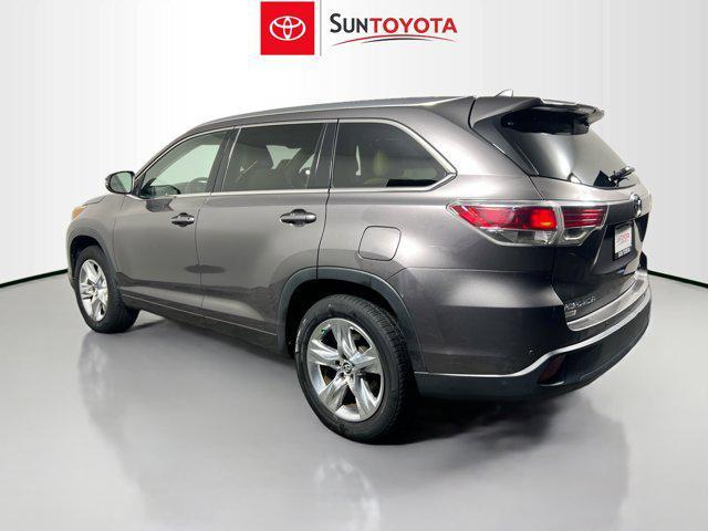 used 2016 Toyota Highlander car, priced at $22,975