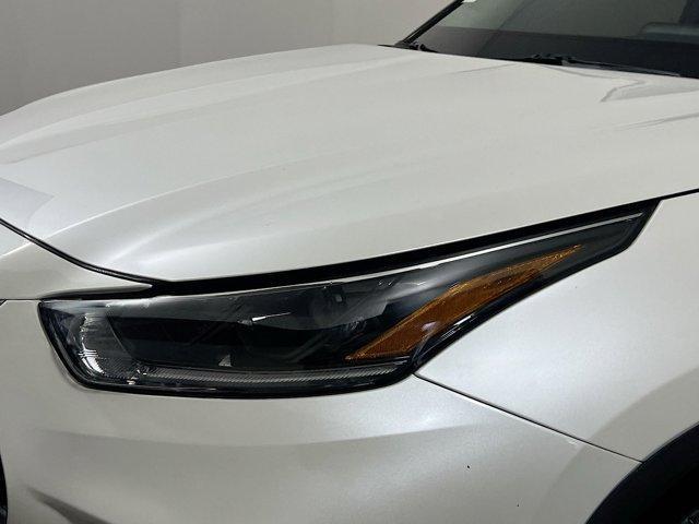 used 2021 Toyota Highlander car, priced at $31,433