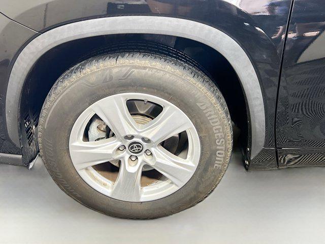 used 2023 Toyota Highlander car, priced at $28,998