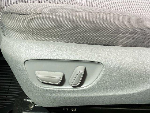 used 2023 Toyota Highlander car, priced at $28,998