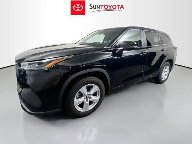 used 2023 Toyota Highlander car, priced at $28,998