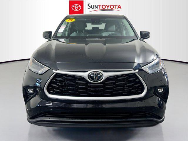 used 2023 Toyota Highlander car, priced at $28,998