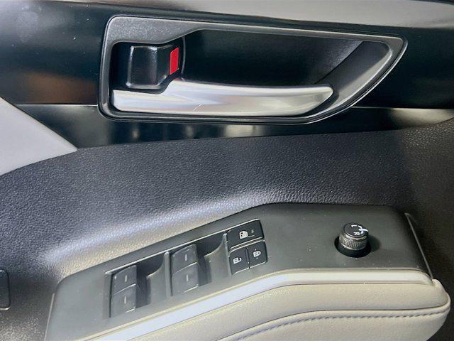 used 2024 Toyota Highlander car, priced at $38,291