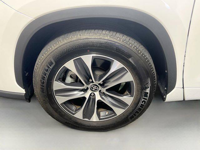 used 2024 Toyota Highlander car, priced at $38,291