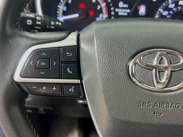 used 2024 Toyota Highlander car, priced at $38,291