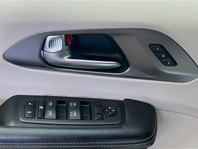 used 2022 Chrysler Pacifica car, priced at $17,850