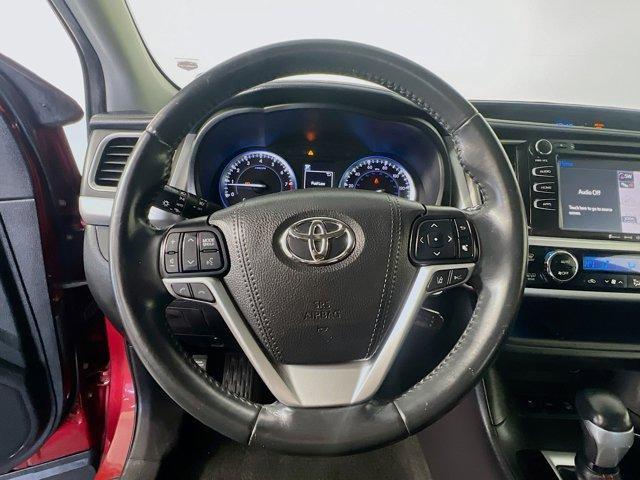 used 2019 Toyota Highlander car, priced at $22,477