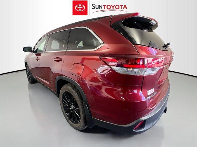 used 2019 Toyota Highlander car, priced at $22,477