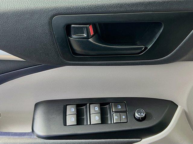 used 2019 Toyota Highlander car, priced at $21,759