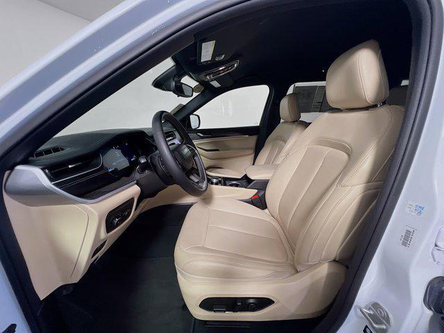 used 2024 Jeep Grand Cherokee L car, priced at $32,587