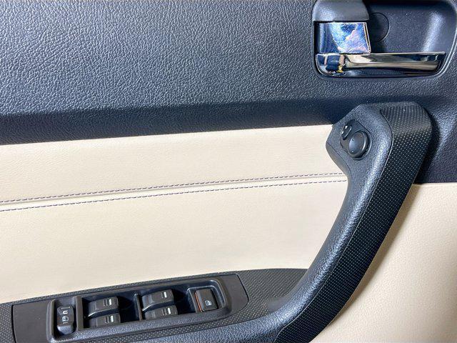 used 2006 Hummer H3 car, priced at $7,995