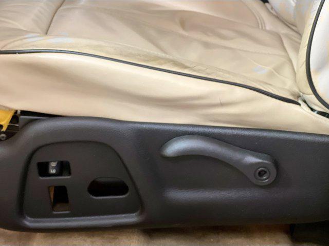 used 2006 Hummer H3 car, priced at $7,995